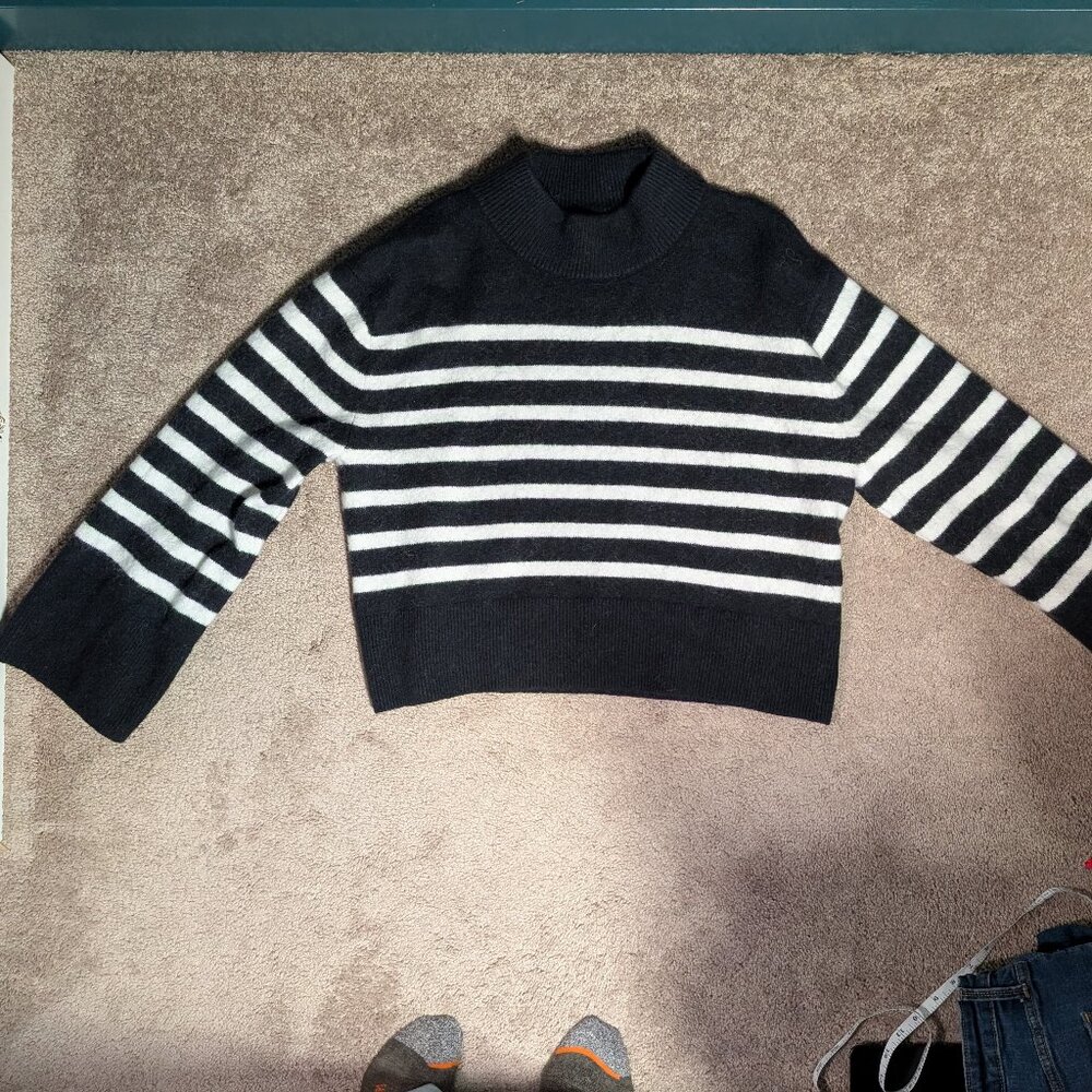 J Crew Chunky crewneck sweater in supersoft yarn